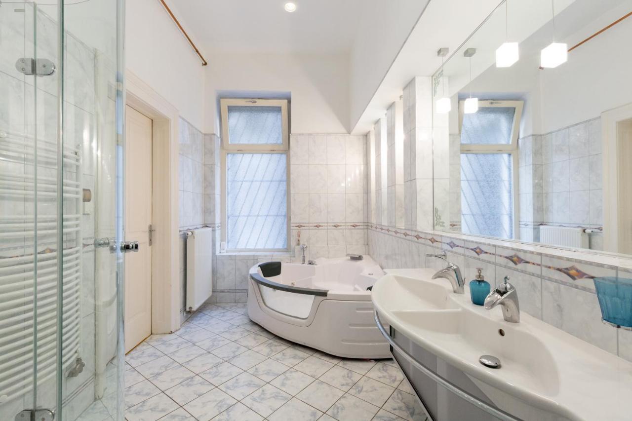 Luxury Central Apartment بودابست المظهر الخارجي الصورة